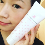 ♩¨̮⑅*♡ グラミーバストクリーム ♩¨̮⑅*♡ ボルフィリンやアディフィリンをはじめとする厳選された成分を贅沢に配合した大人気バストクリーム☝︎心地よいテクスチャーを楽しみながらお風呂あがりに…のInstagram画像