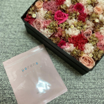 この夏　#新発売　の　#スキンケア ピーリング パッド ポアノ（poreno）を使用しました！ ヒアルロン酸、スクワラン、セラミド、フラーレンなどの美容成分がたっぷりと入った美容…のInstagram画像