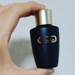 くれえるアンメラ　D-1化粧用オイル通気性95バーセット美容オイル最近使い捨てマスクを使用するようになってからがさつきがとても気になっていましたこの美容オイルは化粧下地にもなり乾燥…のInstagram画像