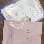 ピーリングパッド ポアノが届きました🙌💕朝の洗顔の代わりに拭き取るだけで、しかも両面使えます！表は、凹凸があって、古い角質や、メイク残りをこれでオフできたら、裏にして、裏側は、肌のキメを整…のInstagram画像