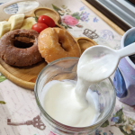 ...菌活♡ホームメイド・ヴィーリ世界で一番発酵乳の消費が多いフィランドで一番人気のある発酵乳ヴィーリ牛乳１㍑で簡単に出来ます♡作り方は牛乳に１パックを…のInstagram画像