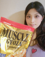 💪💪💪.添加物がダメなれぃのダイエット中の強〜い味方❣@sinei_gyoza さんのマッスルギョーザ💕..ほんまに美味しいねん🥰🥰..タンパク質1.5倍な…のInstagram画像