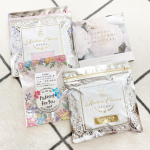 麗凍化粧品 様 のクレンジング革命、天然保湿クレンジング＆冷凍バームクリームがクール便で届きました♡・・使い方は簡単♡乾いた手で顔全体に伸ばしてメイクとなじませます！濡れたコッ…のInstagram画像