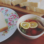 奇跡の人参ジュースを使って、サラダスープ風に☺暑くて食欲なくてもしっかりと栄養摂れそう💡使った奇跡の人参ジュースは、想像より甘くてとても美味しいです🌟ポタージュ風の人参スープに使いたいな…のInstagram画像