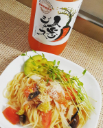 『奇跡の人参ジュース』パスタに野菜をたっぷりそして、人参ジュースを甘みを付けるためにいれてみました。なす 1本トマト 2個玉ねぎ 1個ツナ缶マッシュルーム…のInstagram画像