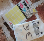 靴下と洋服の名前付けがほんとうに嫌だったんだけど、これだとアイロンいらず🙆洗濯おっけー🙆..書いて、はがして、貼るだけ楽チン!...大幅な時短🙌🙌💕💕#おな…のInstagram画像