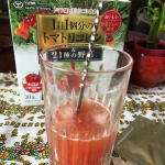 1日1個分のトマトリコピン&21種の野菜30包を愛飲しています🍅野菜ジュース風味なので、飲みやすいですよ🍅ストロベリーのようなリンゴのような甘い酸味もあり、スッキリと美味しくジュースの…のInstagram画像