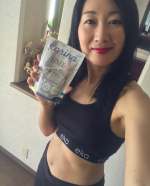 本日の無加工無アプリ自撮り。#お家トレーニング や#お家ヨガ の後には「カリーナダイエット」で栄養補給して#インナーケア 🐱💖国内製造HMB×クレアチンを使用した#サプリメント で…のInstagram画像
