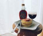 9月1日(火)朝ごはん‪✧ᴴᴱᴸᴸᴼ✧今日は、ホットケーキで朝ごはん𓈒 𓂂𓏸しょっぱい＋甘いの組み合わせがやめられない👏カリッと焼いたベーコンに美味しいメープルシロップたっぷり…のInstagram画像