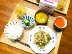 ..▷▷▷2020.09.05（土）..🌿南瓜とオクラのお味噌汁🌿豚肉の青椒肉絲風🌿胡瓜とワカメの黒酢の物🌿葡萄丸ごとシークワーサーゼリー🌿人参ジュース🌿シスチ…のInstagram画像