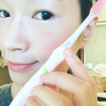 ♩¨̮⑅*♡ ionic beauty ♩¨̮⑅*♡ 日本初！美白用ラバーソフト毛で効率的なステイン除去が出来る大人気イオン歯ブラシ☝︎さらにイオンの力で歯磨き粉を使わず水だけでブラッシングしても…のInstagram画像