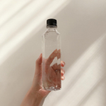 LOHACO Water﻿﻿﻿2019年にグッドデザイン賞を受賞した﻿ラベルのないペットボトル。﻿﻿日本百名山の一つである四阿山の麓﻿地下250mから汲み上げた硬度19の天…のInstagram画像