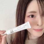 ☆☆☆﻿﻿ホワイトラッシュHQクリーム！﻿﻿﻿﻿前回紹介したのは美容液で﻿今回はクリームです😊﻿﻿﻿﻿気になるところに﻿ピンポイントでケアする化粧品。﻿…のInstagram画像