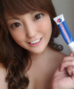 .#薬用ホワイトニングデンタブラッシュEX .累計販売数170,000個突破！！薬用ホワイトニング　デンタブラッシュが#リニューアル ！.いつもの#ハミガキ 後に、美白液を…のInstagram画像