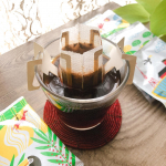 ダラゴア農園ブレンド ドリップコーヒー。こちらはブラジルダラゴア農園産の豆を使用した、ロハコオリジナルコーヒーです。香りがよく、酸味も渋味もそんなに強くなくて、とても飲みやすいコーヒー…のInstagram画像