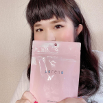 ピーリングパッド ポアノを使っています🥰﻿﻿洗顔、化粧水、美容液がこれ一枚で完了することが出来ます。﻿朝の忙しい時に、洗顔するのは面倒﻿スキンケアする時間もないと言う方にオススメ致しま…のInstagram画像