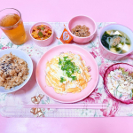 ♡ 夜ごはん ♡ ㅤㅤㅤㅤㅤㅤㅤㅤㅤㅤㅤㅤㅤㅤㅤㅤㅤㅤㅤ❁きのことツナの炊き込みご飯❁もやしのとんぺい焼き❁ポテトサラダ❁アラビアータ❁納豆❁中華スープㅤㅤㅤㅤㅤㅤ…のInstagram画像