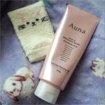 Auna 美肌ホットクレンジングジェル💕ロート製薬さんからでた、ホットクレンジングジェル。ピンクで可愛い😘200gと大きめサイズ。自分の肌に合うな♥️と喜びや嬉しさを表現したいと名付けられ…のInstagram画像