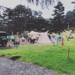#campingキャンプのベストシーズン到来🏕9月末から2週に1回はキャンプの予定。先週は13人と大所帯だったから思い切って炊飯器とオウルテックの電源を持参。めちゃくちゃ便…のInstagram画像