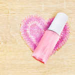 手にも美容液をしてみようと思う✋早速乾燥が気になって、加湿器を我が家では登場させてる😂毎年なんだけど、秋冬は手がガサガサになるし、ひどい時は皮も剥ける、、。というわけで手にも美容液を使…のInstagram画像