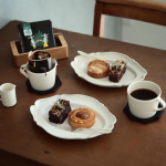 Coffee timeDishさんのおいしい焼き菓子とおいしいコーヒーと。幸せ◎ #河合竜彦 #石川隆児 #ドリップパック #ドリップバッグ #オクトゴナルコースター#LOHACO #…のInstagram画像