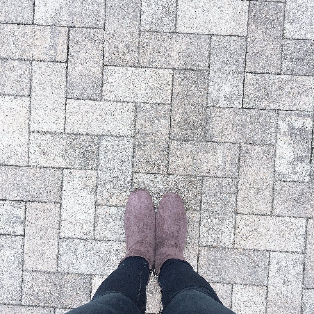 口コミ投稿：そろそろ寒くなってきたので、チャンキーヒールブーツを履いてみました♡足の小さなわ…