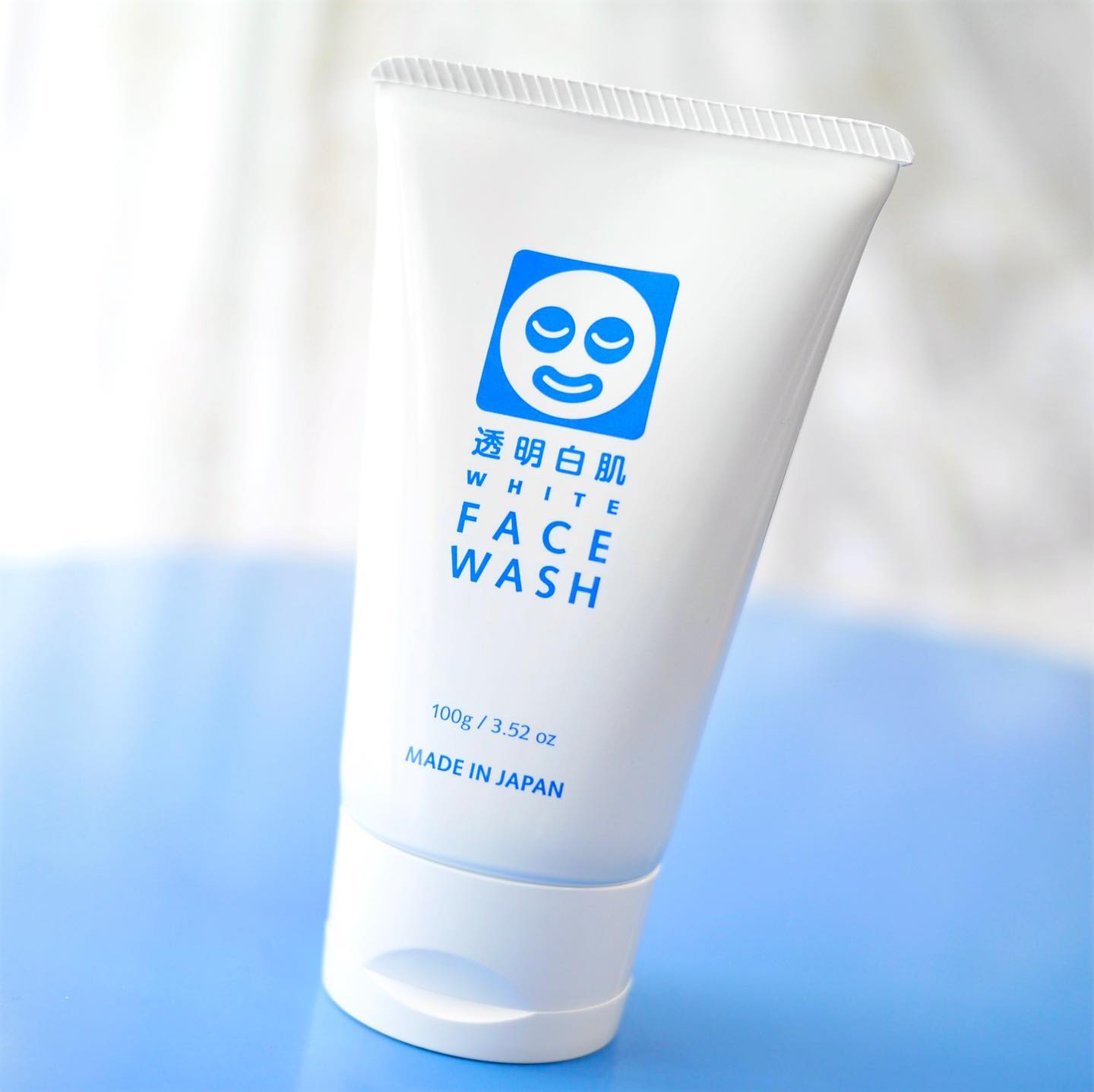 口コミ投稿：石澤研究所の人気スキンケアブランド「透明白肌」より、黒の泡吸着洗顔が新登場！11…