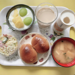 ・・健康道場 飲む一膳分 ごまプラス。一ヵ月モニター終了しました。画像のとおり朝食のお供に飲んだりおやつがわりにグビっと飲んだり♡#玄米 の特徴的な栄養を約80u002…のInstagram画像