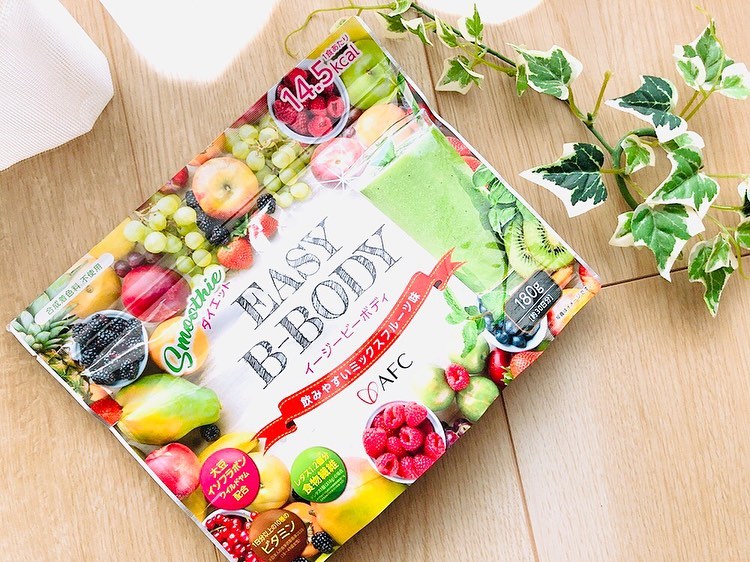 口コミ投稿：EASY B-BODY✨今流行りの置き換えダイエット用のスムージー。フルーツいっぱいのカラ…