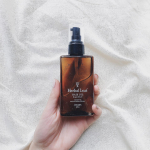 ★★★﻿﻿ハーバルリーフ﻿　オーガニックヘアオイル﻿﻿﻿　▶︎1,800円（税抜）﻿　　100ml﻿﻿﻿ハーバルリーフは﻿シャンプーが有名ですよね🥰﻿﻿…のInstagram画像