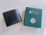 ❁⃘*.ﾟ大人の階段上がり中の息子に【英国製ブライドルレザー使用の二つ折り財布【BRITISH GREEN】】・雑貨屋さんで売ってた中学生らしい財布を使ってた長男。大切に使ってたん…のInstagram画像