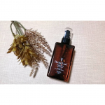ハーバルリーフ オーガニックヘアオイル　100ml 髪の毛のごわつきやパサつき、乾燥による広がりなどもとーっても気になってます💦ヘアオイルは、必需品なんです🥺今回2020年秋に発売される…のInstagram画像