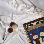 .「アドベントカレンダーは12月１日から開けよう」と双子に話したが一気に開けるかな？ちゃんと１日ずつ開けるかな？ワクワク。。。🖤...石鹸→ 食べら…のInstagram画像