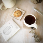 カフェインレスのお茶。「カフェインレスパウダーティーUU」..@u_u_tea津軽りんご紅茶をいただきました。紅茶の美味しさはそのままで、りんごのフルーティーな香りがとても…のInstagram画像