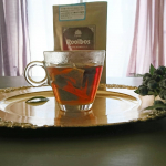 ほっこり時間に、プレミアム・ルイボスティーを楽しんでいます😉オーガニック認証を取得した、高級グレードの茶葉１００%❤️ノンカフェインなのも、うれしい寒い夜も、ぽかぽか🍒…のInstagram画像