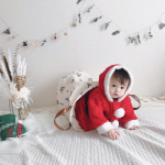 ❁おりんサンタの脱出劇🎅🏻💗笑・後ろに飾ってある フラワーガーランドは何度かご紹介している @fleur.mare.acc さまの姉妹店@chouchou___ange さまのアイ…のInstagram画像