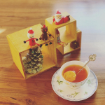 日東紅茶さんのデイリークラブでクリスマスにオススメなアレンジティーを作りました(❁´◡`❁)*✲ﾟ*自家製柚子シロップとほんのり、すりおろししょうがを入れて、ゆずジンジャーティーにしました。…のInstagram画像