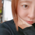 寒くなってきたので目元や口元の乾燥が気になります💦いつものスキンケアに、油分多めのしっとりとしたクリームを足すなどして保湿効果を高めています😌#プラソニエ #アクア毛穴クリーン #美顔器 #毛…のInstagram画像