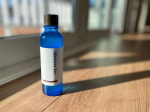 青い透明感のある瓶が印象的•@neo_natural のヒーリングローション•まだ、使用して2、3日程度ですが、ローションの良さを感じています💕•※肌に不要な化学成分は一切配合していな…のInstagram画像