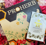 プロハーブＥＸジェルクリームを使用し始めました！こちらは今、話題の植物幹細胞が配合された顔用保湿クリームで、集中ケアとハリ・弾力アップ効果があるとのこと♡ ジェル状のクリームで伸びが良…のInstagram画像