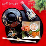 *あけましておめでとうございます みなさま～今年もよろしくお願いいたします♪～   今年はお家でまったり過ごしていますよ 食べてばっかり～(笑)   お刺身のお醤油です…のInstagram画像