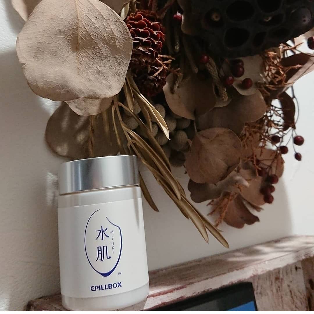 口コミ投稿:ピルボックスジャパンさんの水肌をモニターさせていただきます。こちらは、うるおい…