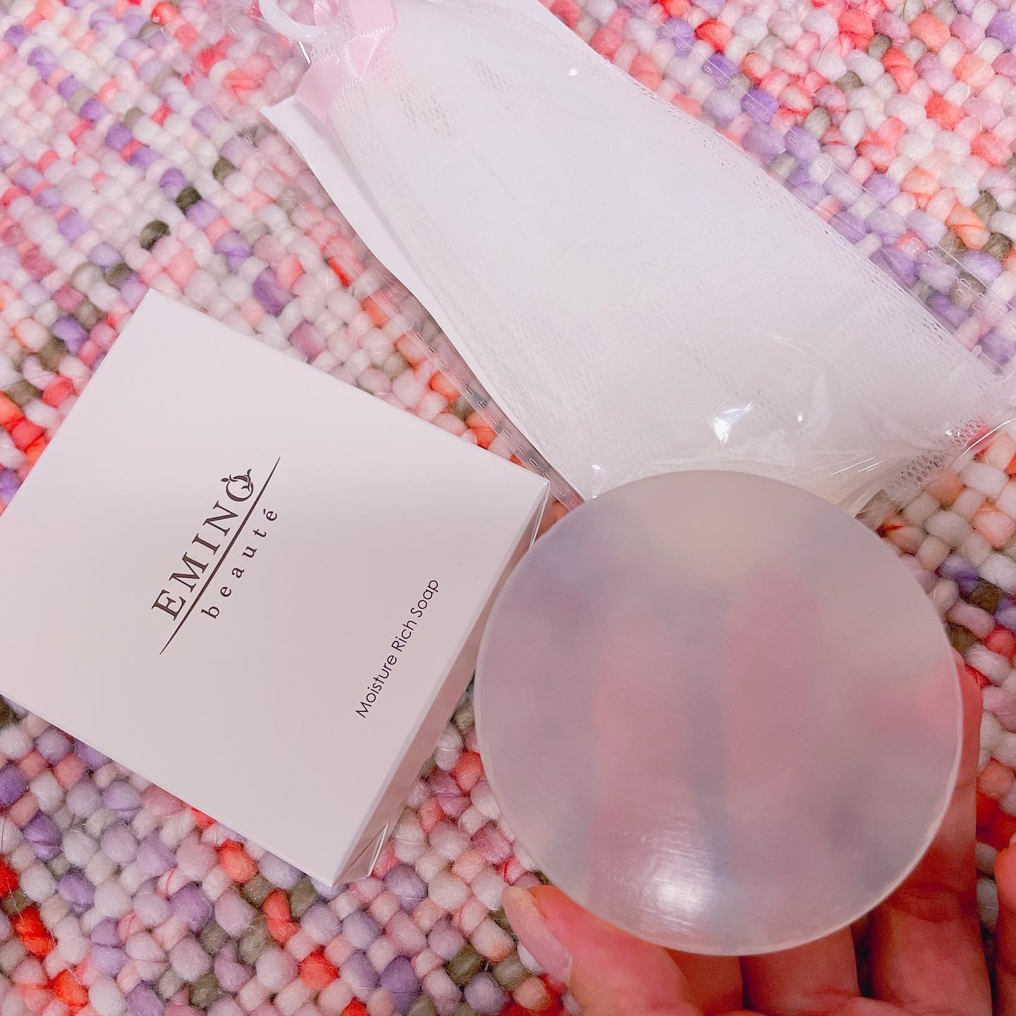 口コミ投稿：エミーノボーテモイスチャーリッチソープは洗顔後のつっぱりを軽減してくれる石鹸🛁お…