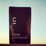 u0040c_coffee_official私の朝のエネルギーは、コーヒーから始まります𖠚ᐝダイエットや美容に嬉しい成分が入っている#C_COFFEE 𖠚ᐝ（チャコールコーヒー）✔️ブ…のInstagram画像
