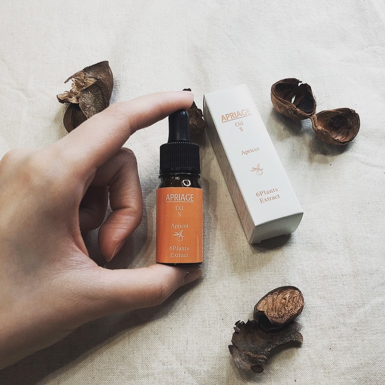 口コミ投稿：☆☆☆アプリアージュ　オイルS　▶︎40ml  6,800円（税込）顔やデコルテにできたぶつぶつ…