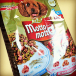＊＊美味しい食事で健康維持！ペットライン株式会社 様の「プッチーヌmottomotto ドライ １歳から小魚＆鶏ささみ入り 300gX2」です♪°˖☆◝(⁰▿⁰)◜☆˖°ペットライン 様は…のInstagram画像
