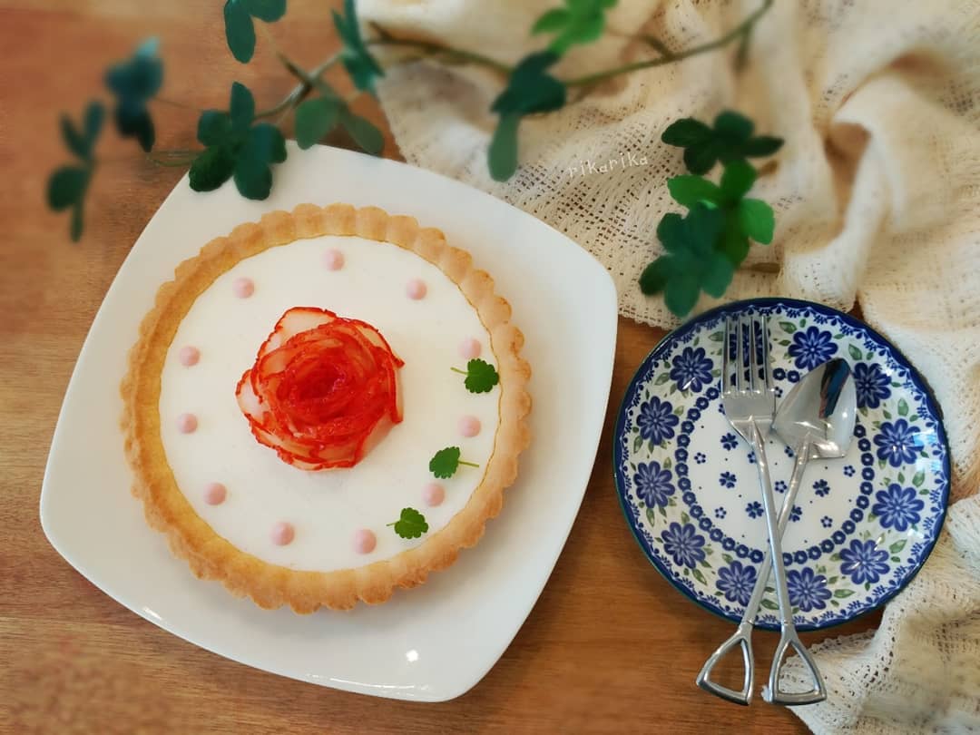 口コミ投稿：..📷①.市販のタルトを使って簡単レアチーズケーキ❇️.いちごのバラ🌹は鳥取県鳥取市のい…