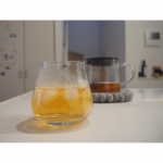 生葉ルイボスティーというものをモニターさせていただきました🙋‍♀️ルイボスティーはノンカフェインで身体に良いというイメージがありますが、こちらのルイボスティーには#抗アレルギー作用…のInstagram画像