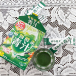 井藤漢方製薬の『植物酵素青汁』大麦若葉末と87種の植物を使用した発酵エキスを配合した、りんご風味のヘルシーな青汁です。- - - - -1箱20包入り。サラサラのパウダーで…のInstagram画像
