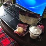 今日も寒いですね😨私は自宅リモート中🏠電気ひざ掛け＆ティータイムは健美チャイでポッカポッカ😍爽快決 健美チャイをミルクホイップ🥛でクリーミーに☕︎⭐️ポイント①ショウガ…のInstagram画像